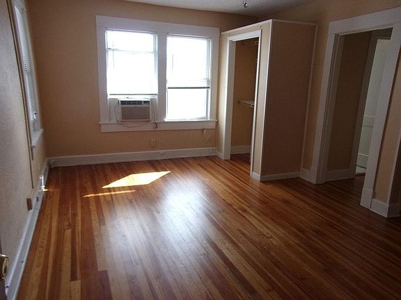 4th image of 249 4th Ave N APT 9