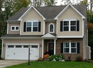 9022 Moss Pointe Cir, Olmsted Township, OH 44138
