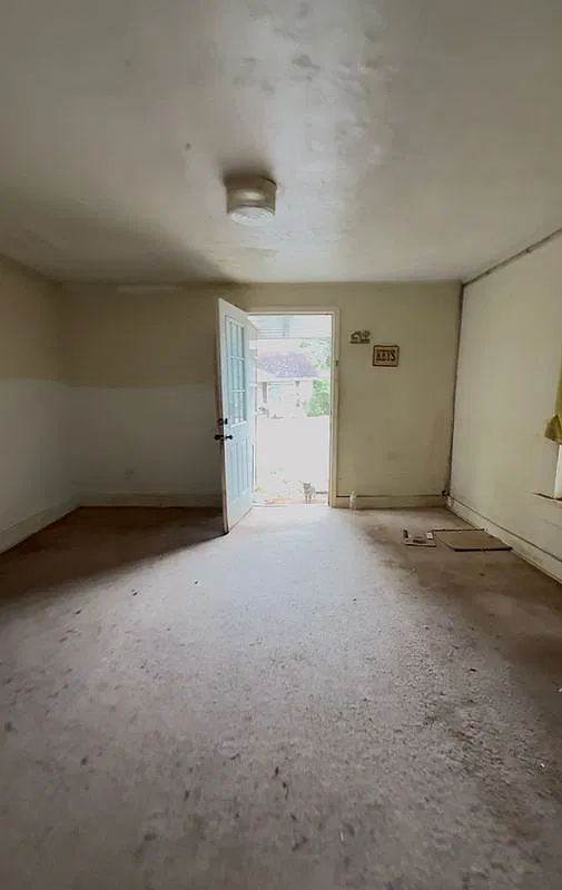3 bed, 1.0 bath, 876 sqft, $600 — Photo 2