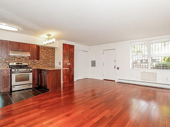 2nd image of 1447 5th Ave Fl 1