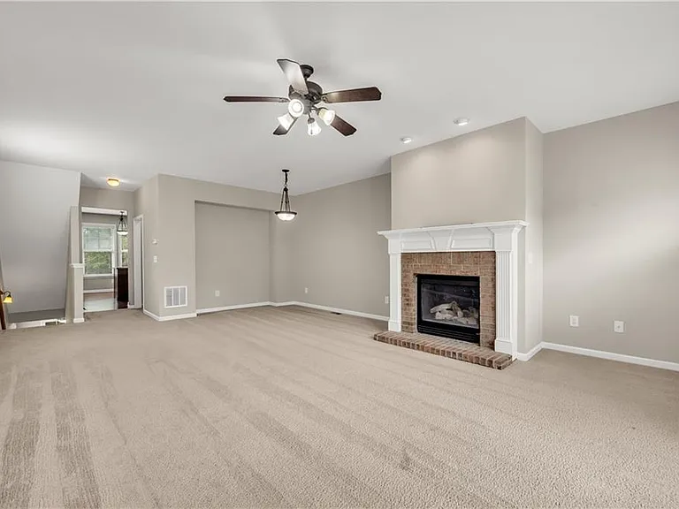501 Grove Field Ct — Photo 21