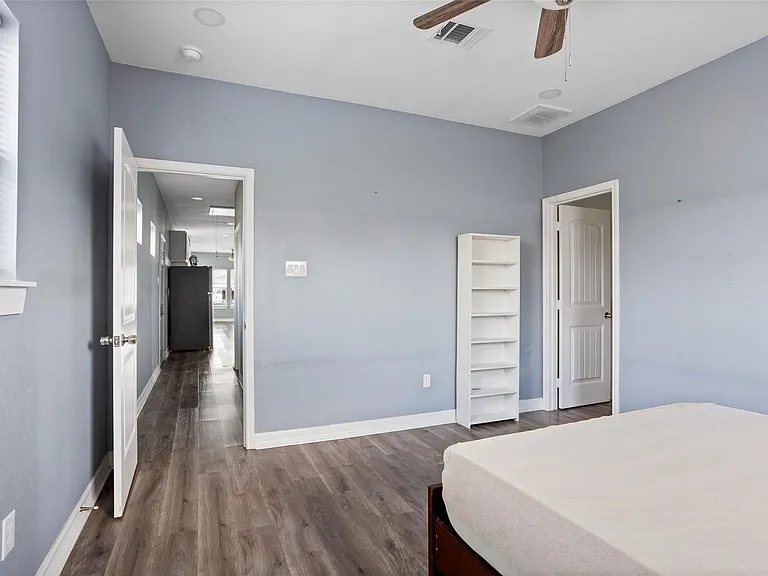 9814 Masterson St — Photo 11