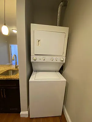 Rented by Lang Realty LLC | media 6