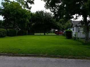 8011 Junius St, Houston, TX 77012