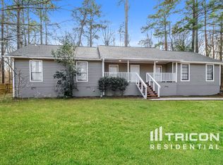 7518 Asbury Manor Dr, Lithonia, GA 30058