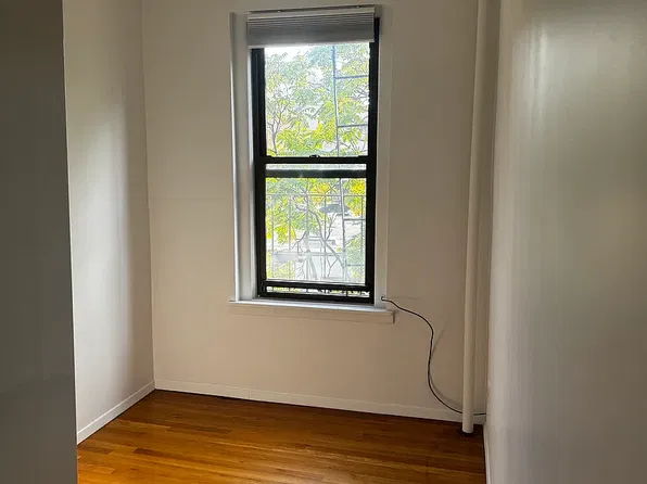 218 E 11th St Unit 24, New York, NY 10003