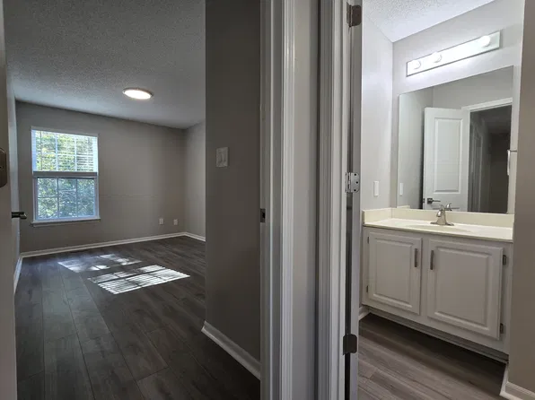 5620 N Anita Ave, Kansas City, MO 64151