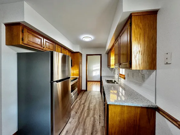 4099 Hodgson Rd, Shoreview, MN 55126