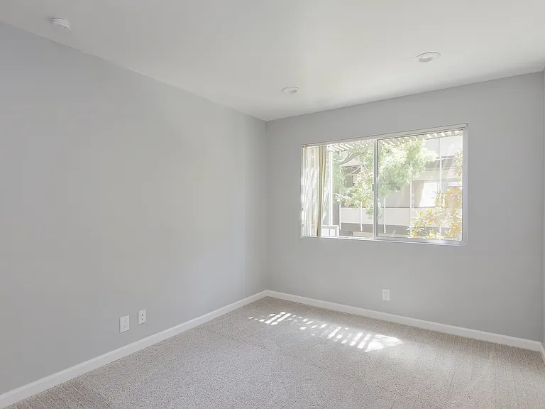 Parksquare Apartments — Photo 15