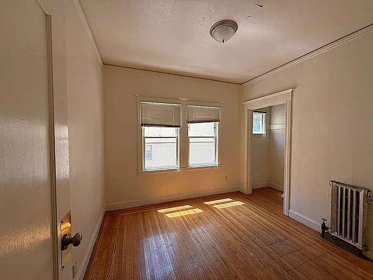 2320 Haste St #12 — Photo 9