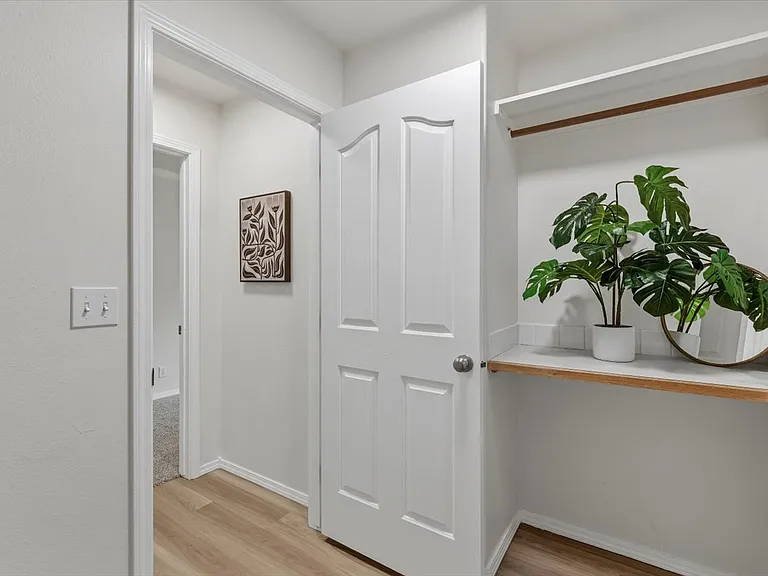 1950 E Challis Dr — Photo 15