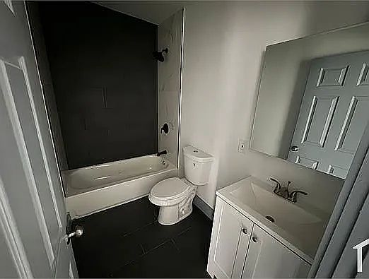 3rd image of 433 S 14th St #1B