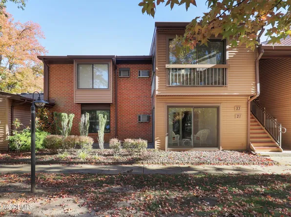21 Manchester Court, Red Bank, NJ 07701