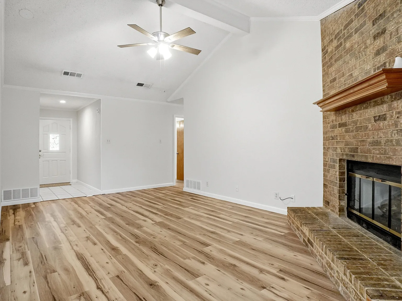 3 bed, 1650 sqft, $2,000 — Photo 4