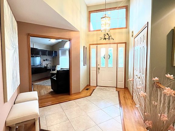 4th image of 16313 Chickadee Cir