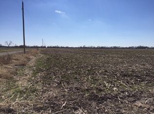1900 Co Rd 1325 E, Cisne, IL 62823