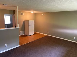 217 N Hamilton St APT 11, Shelbyville, IN 46176