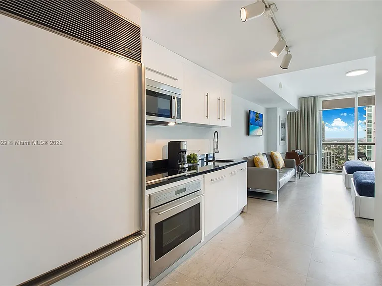 485 Brickell Ave #4405 — Photo 2