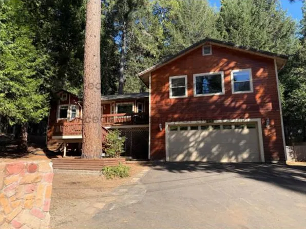 2865 Lilac Rd, Pollock Pines, CA 95726