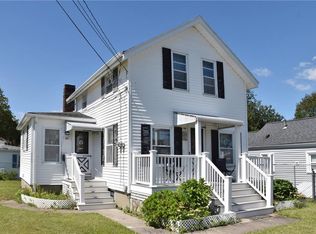 54 Cedar Ave, Portsmouth, RI 02871