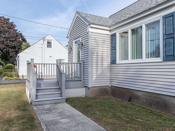 3rd image of 83 McNutt Ave