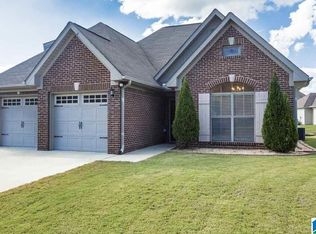 1026 Emerald Ridge Dr, Calera, AL 35040