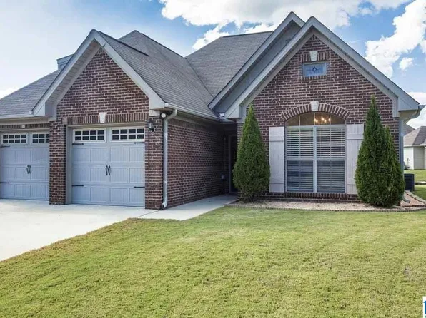 1026 Emerald Ridge Dr, Calera, AL 35040