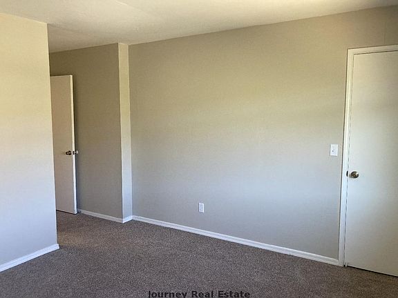 3rd image of 337 Robinson Dr Unit 29