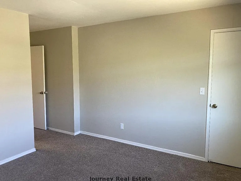 Cedar Ridge Apartments — Photo 3