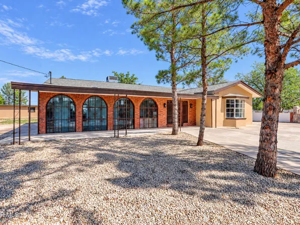 10861 Shanda Cir, Socorro, TX 79927