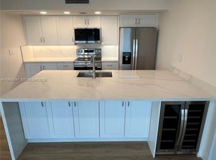 6484 Miami Lakes Dr E, Miami Lakes, FL 33014