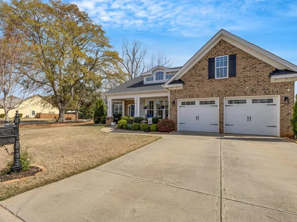 401 Chillingham Ct, Fountain Inn, SC 29644