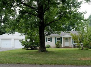 4204 White Oak Dr, High Ridge, MO 63049