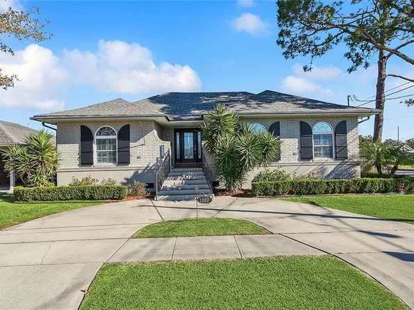 1301 Poinsetta St, Metairie, LA 70005