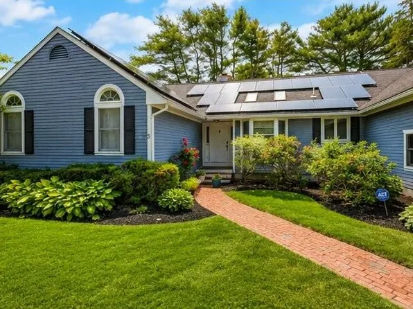 3 Meadow Cir, Barrington, RI 02806