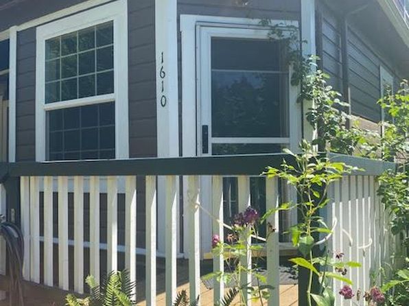 1610 SE Marion St #1