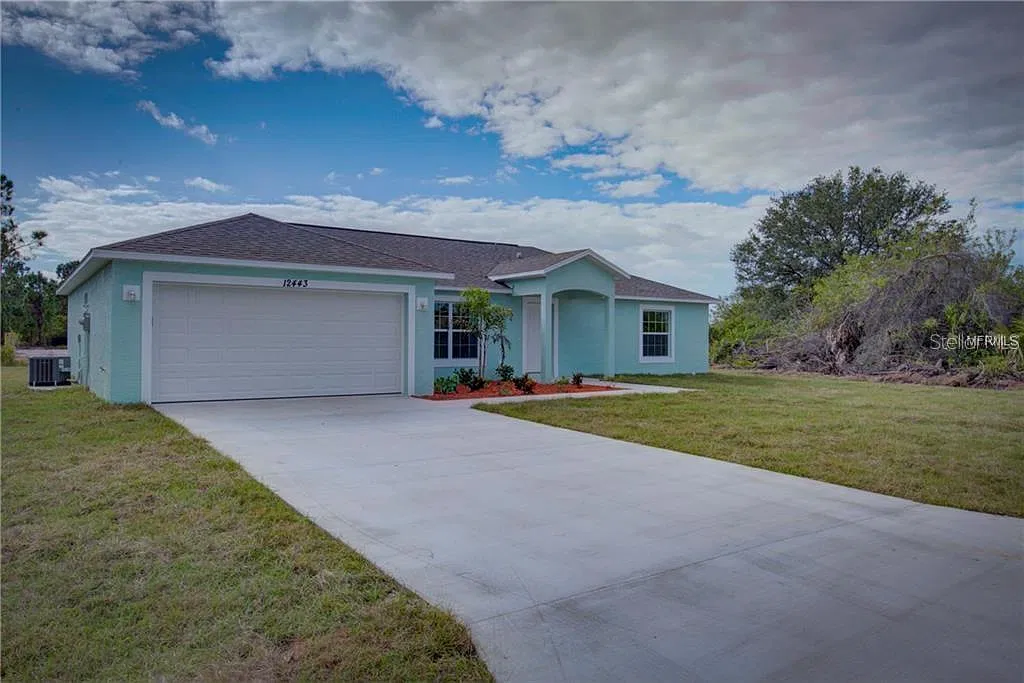 3 bed, 1612 sqft, $1,849 — Photo 1