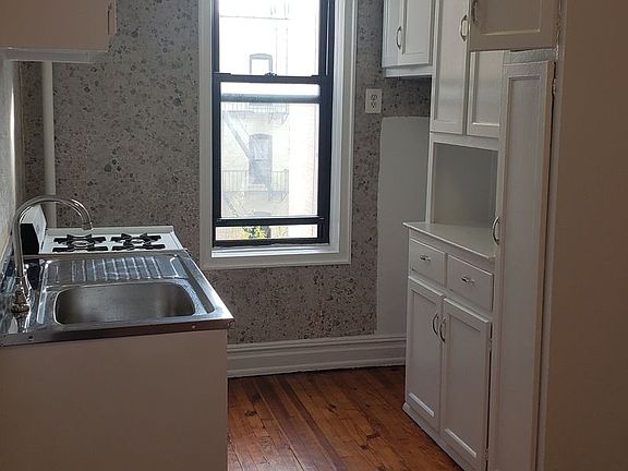 3rd image of 30-75 34th St #3