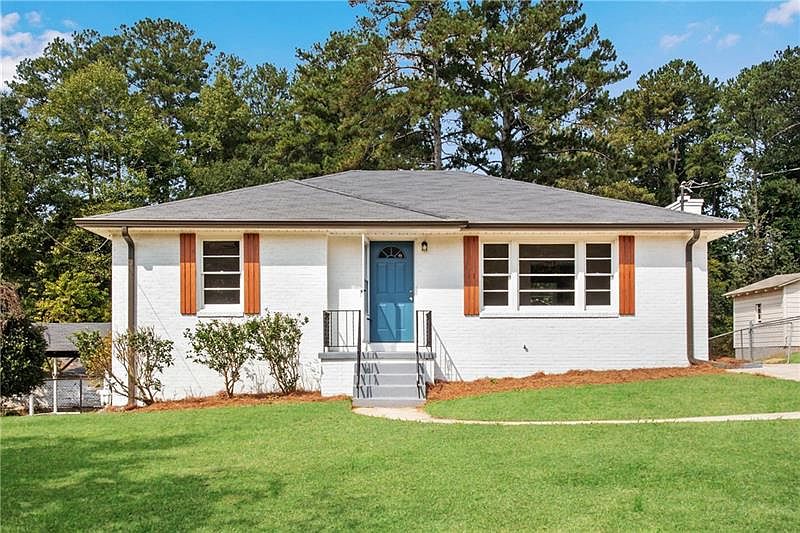 1st image of 3246 Woodview Dr SE