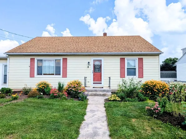 48 Fairground Ave, Taneytown, MD 21787