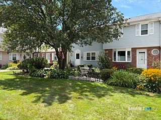 1st image of 21 East Gate Lane #21
