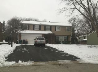 740 Nordic Ct, Batavia, IL