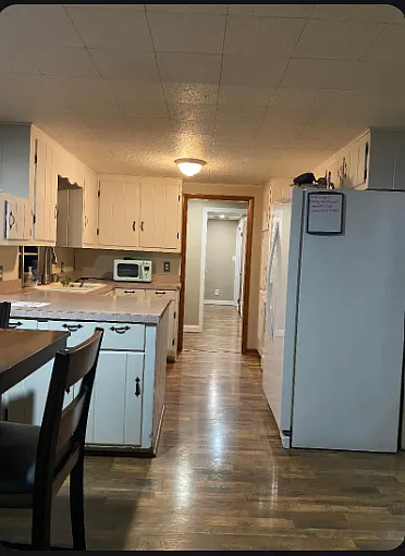 3 bed, 1.5 bath, 1342 sqft, $2,600 — Photo 2