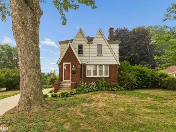 22134 Colony St, Saint Clair Shores, MI 48080