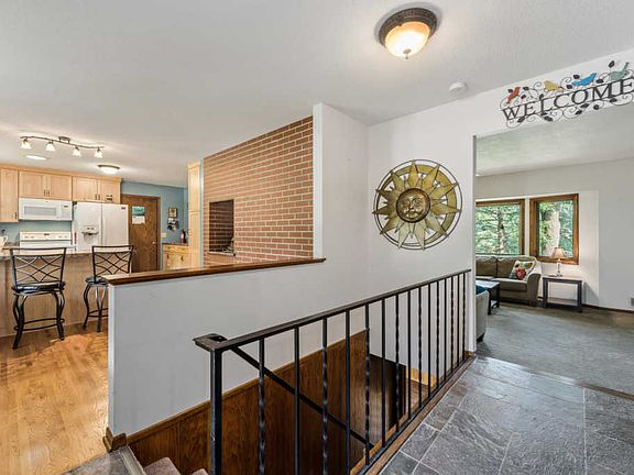 2nd image of 2325 Argonne Dr NE