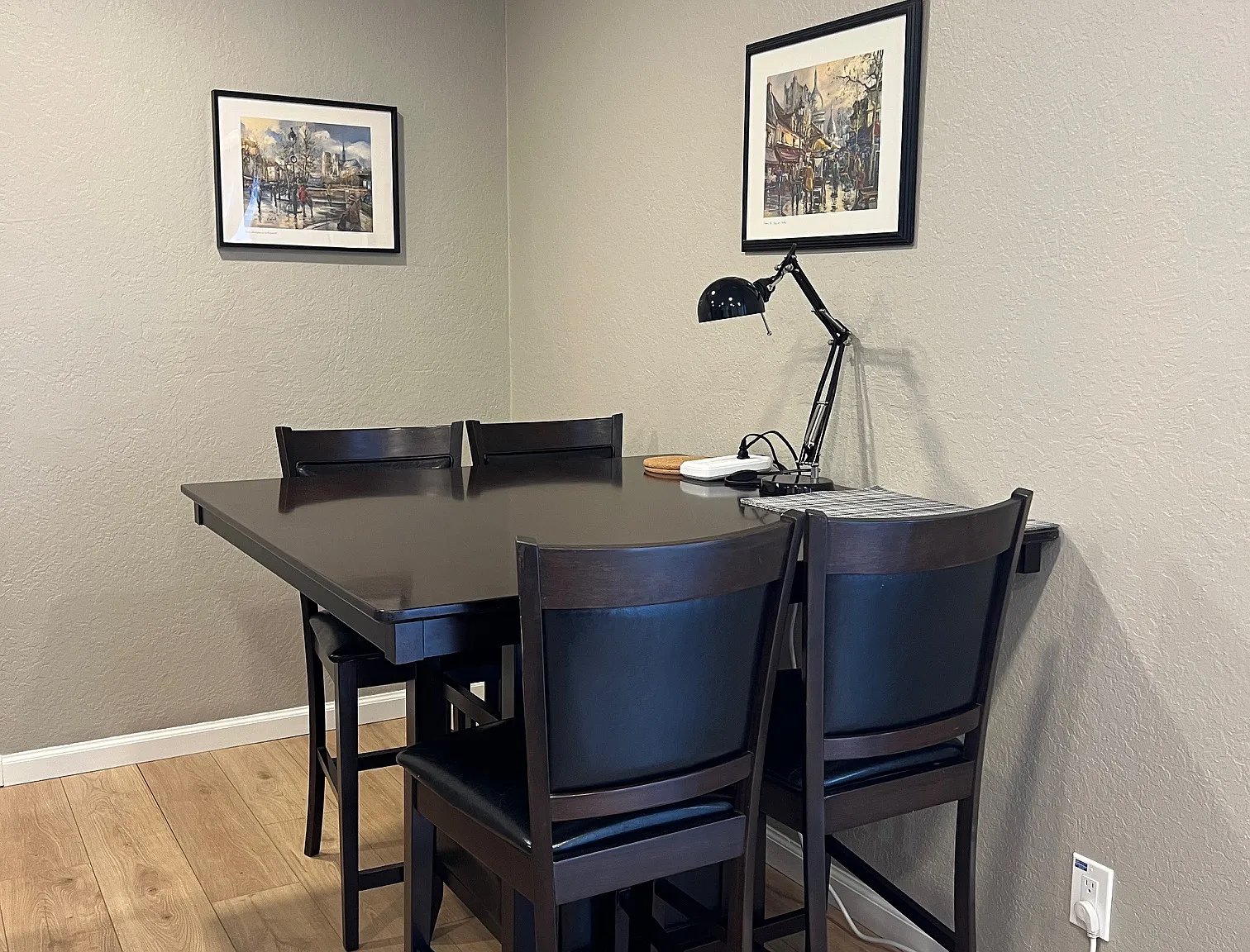 2 bed, 894 sqft, $4,050 — Photo 3
