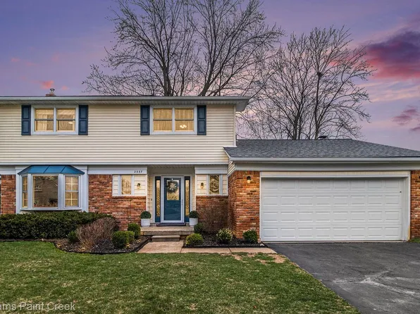 2337 Eaton Gate Rd, Lake Orion, MI 48360