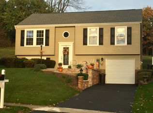 405 Gemini Dr, Freedom, PA 15042