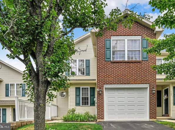 419 Lantern Green Way, Orwigsburg, PA 17961