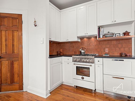 5th image of 441 Court St #4R